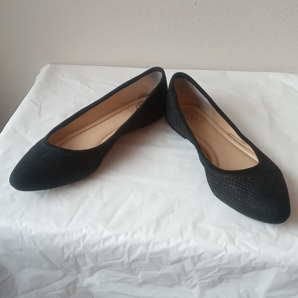 Vince Camuto casual shoes - Picture 2 of 7